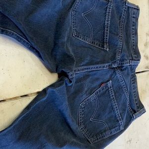 Levi’s, 32 x 30, unisex